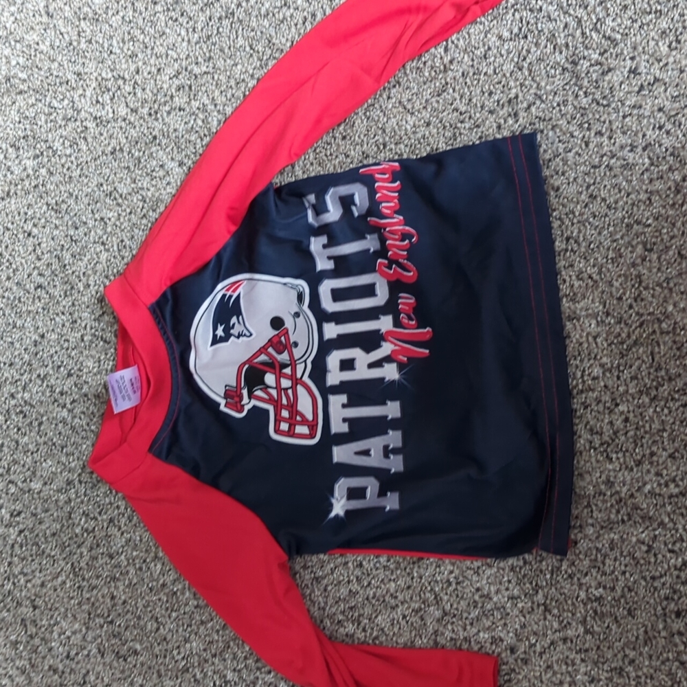 NFL Patriots  long sleeve shirt